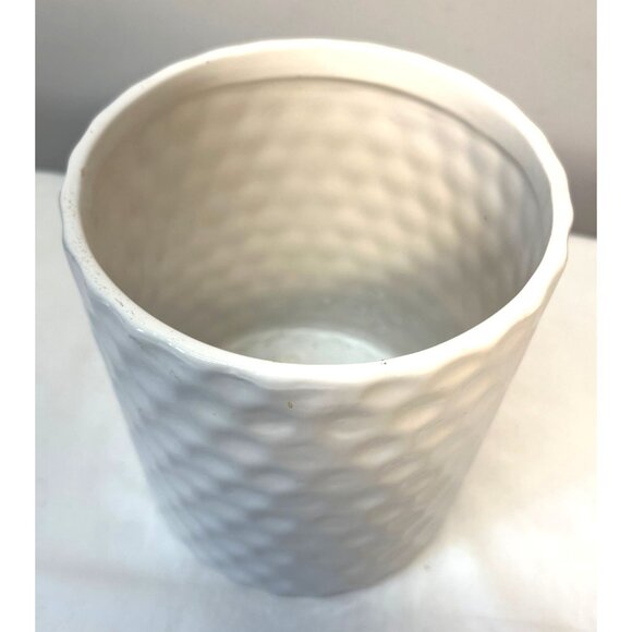 White Essentials Textured Ceramic Utensil Holder - Picture 3 of 4